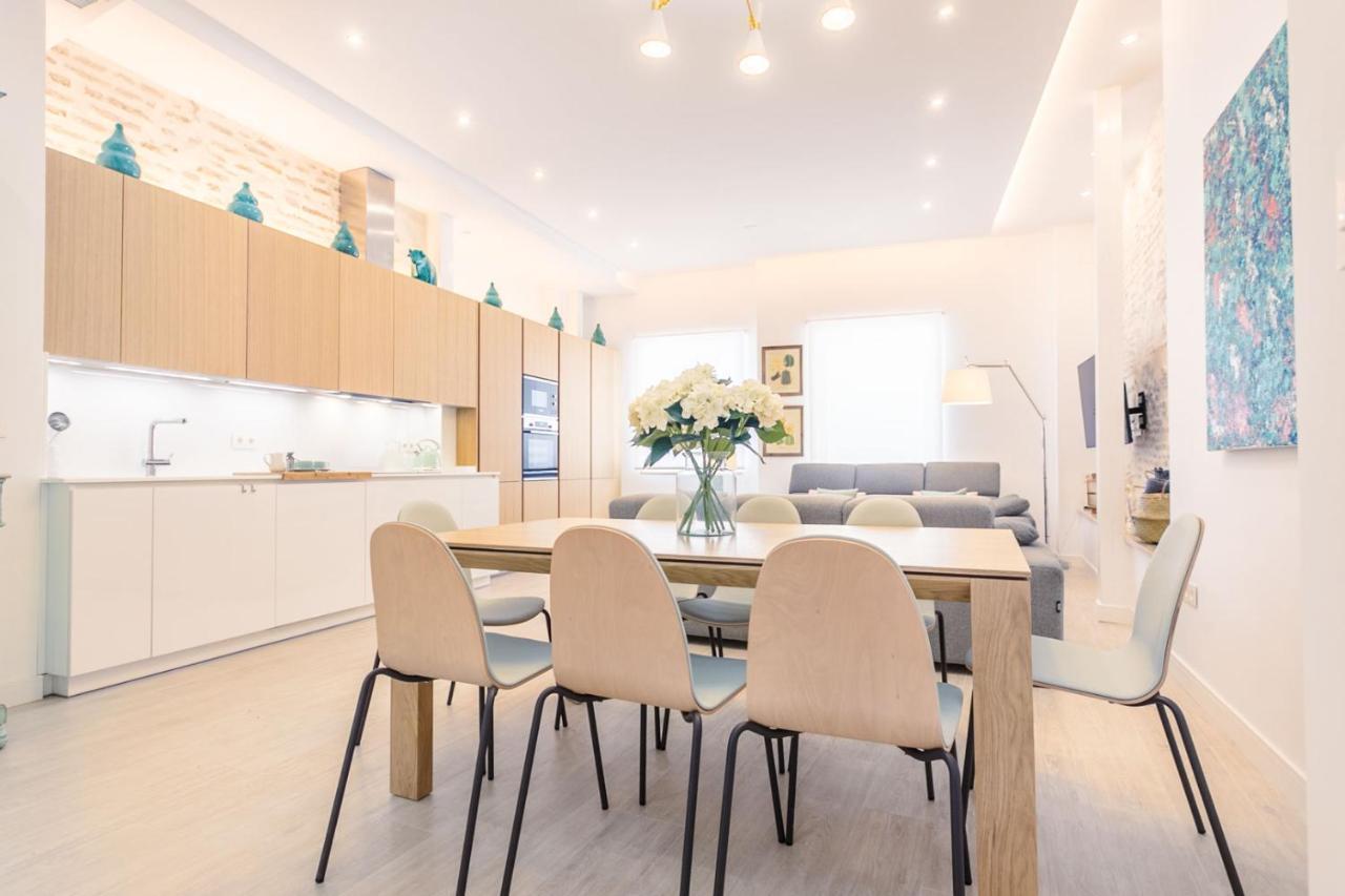 Espectacular Casa De 6 Dormitorios, 7 Banos Y 2 Terrazas Севилья Экстерьер фото