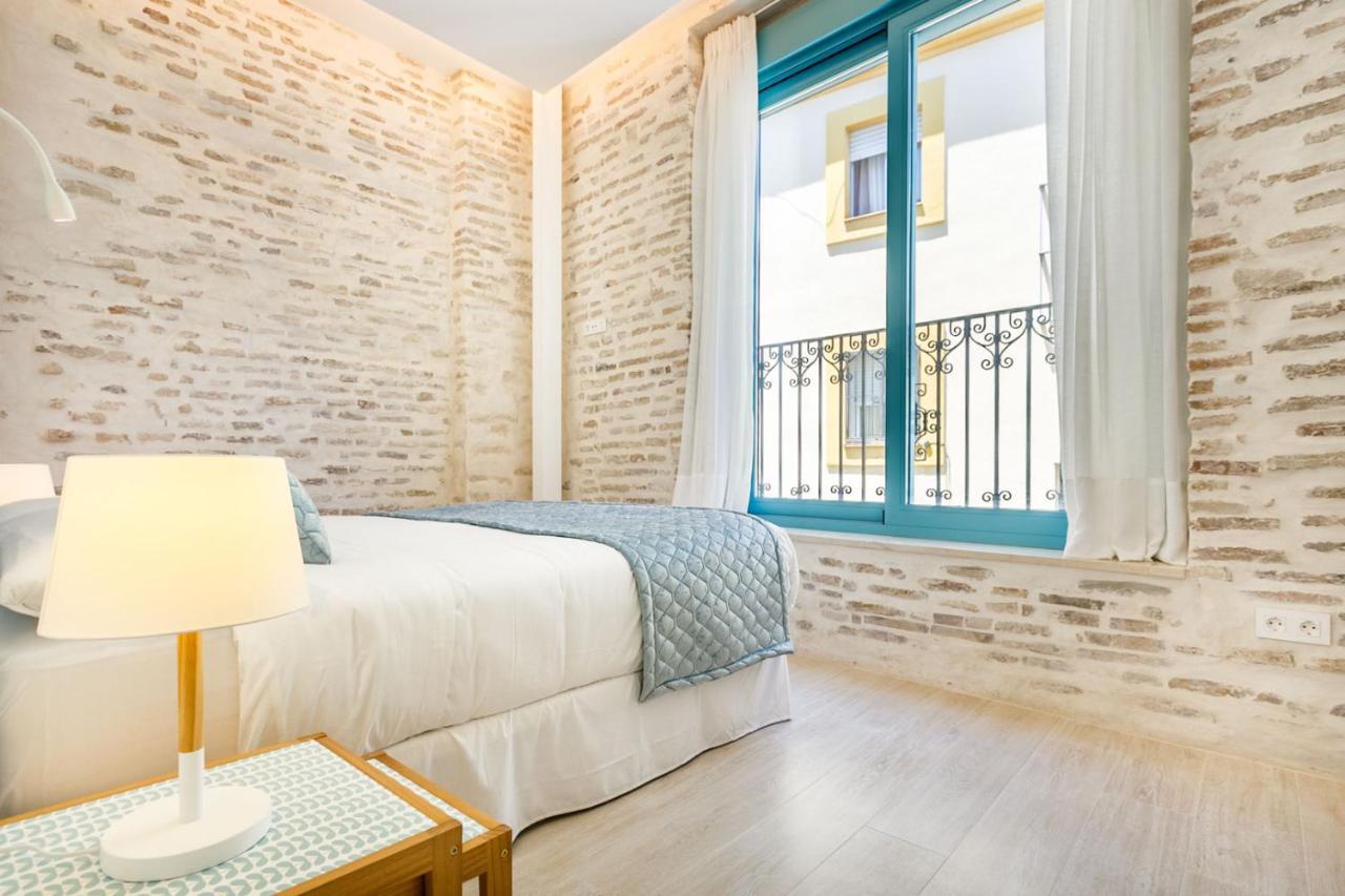 Espectacular Casa De 6 Dormitorios, 7 Banos Y 2 Terrazas Севилья Экстерьер фото